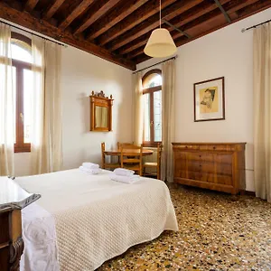 Apartmán San Trovaso, Benátky