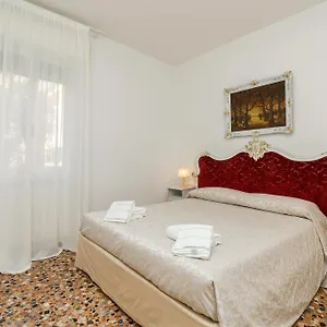  Apartment San Samuele